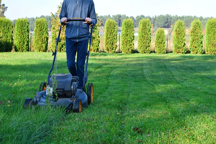 Lawn Mowing in Edmond, OK